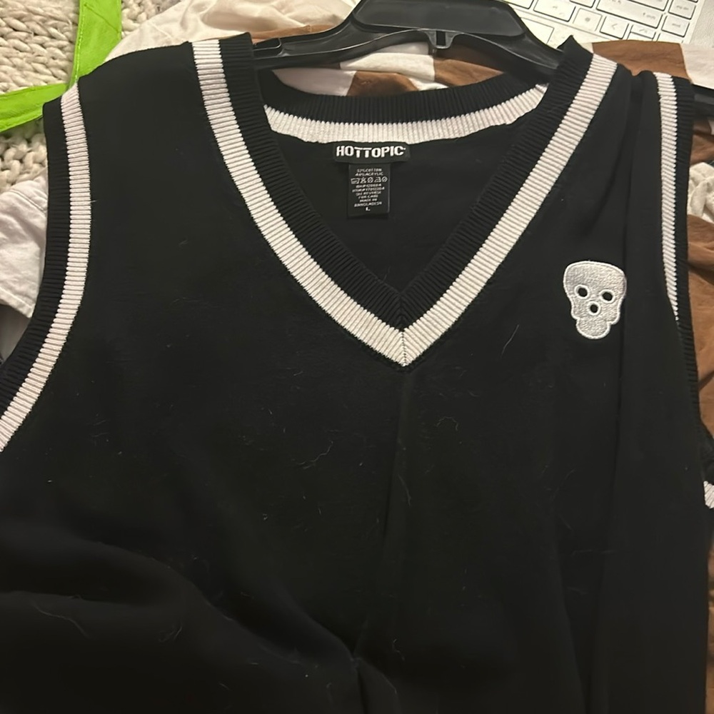 Hot Topic L Dark Academia Skull Vest